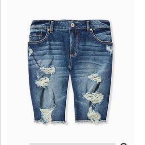 NWT low rise dark washed distressed bermudas